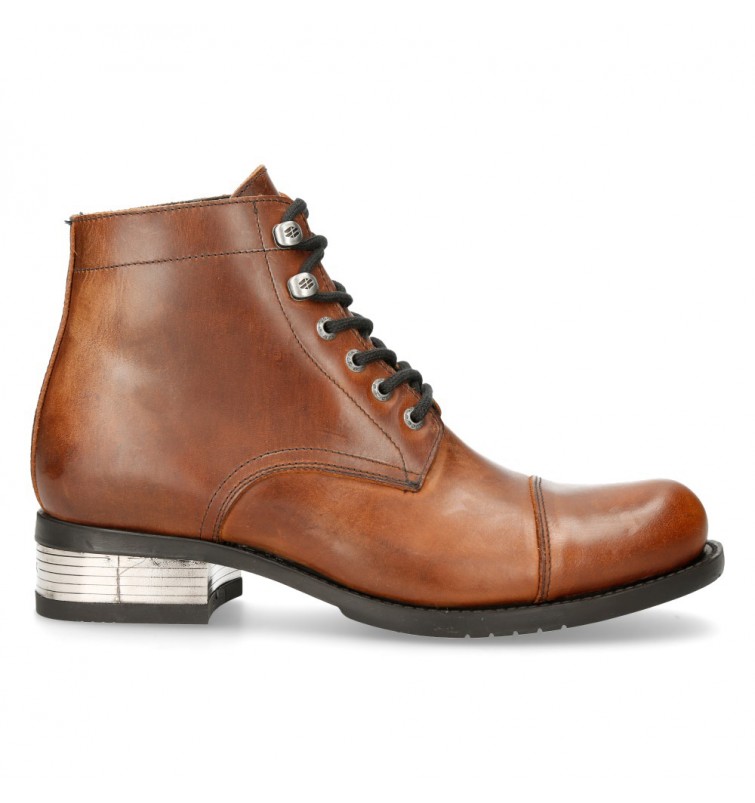 GY42-S2 ALASKA CUERO, GUM GY 710 NEGRO TACON M2 ACERO GY42-S2 ALASKA CUERO, GUM GY 710 NEGRO TACON M2 ACERO